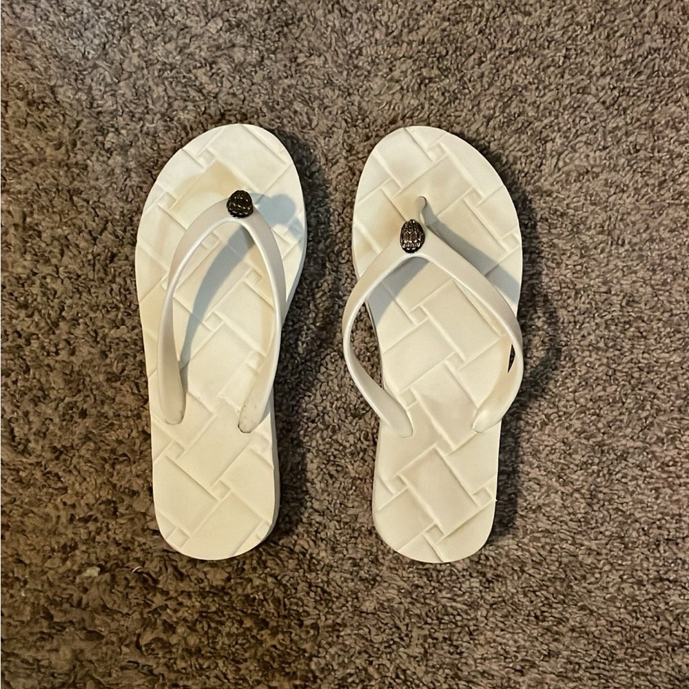 Kurt Geiger Cream Textured Sandals